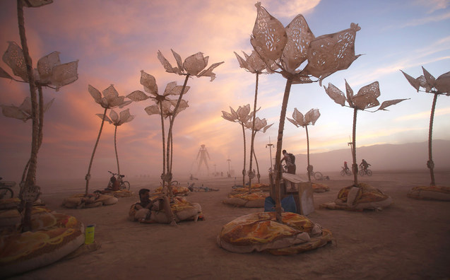 Скульптура Любов Олександра Мілова підкорила американський фестиваль Burning Man 1/1