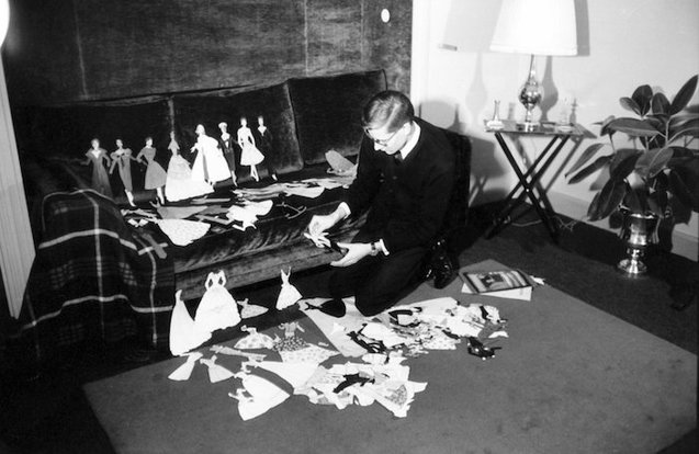 У Сіетлі проходить виставка, присвячена дизайнеру Ів Сен-Лорану: Yves Saint Laurent: The Perfection of Style 1/1