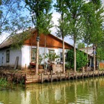 Ukraine Travel Guide: Bakota, House with Chimaeras, Podilski Tovtry, Kamyana Mohyla 7/9