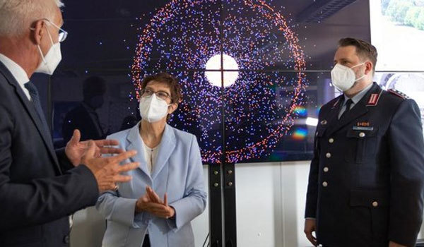 07 серпня 2021 року<br />
Майкл Салла<br />
Секретні зустрічі біля Юпітера вирішують майбутнє нашої Сонячної системи 1/1