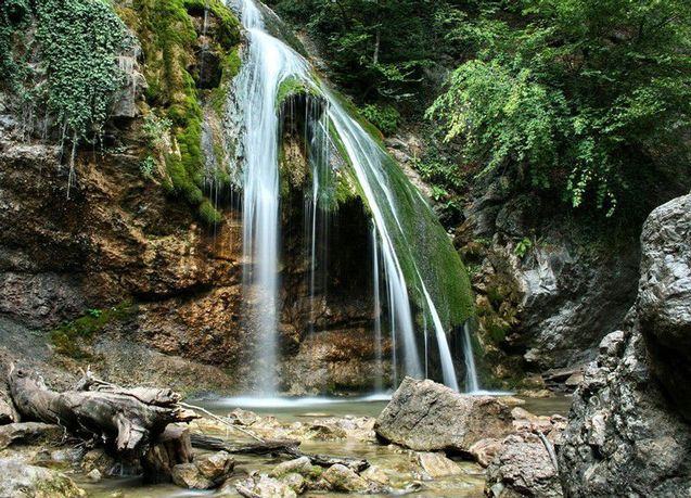 Мальовничі водоспади України 1/1