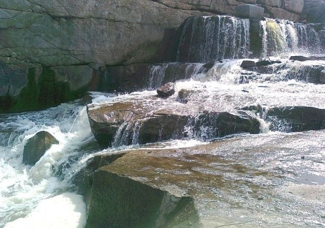 Мальовничі водоспади України 1/1