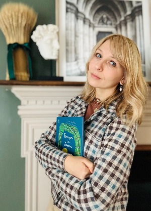 Міжнародний день книгодарування: як відзначають свято українські письменниці 1/1