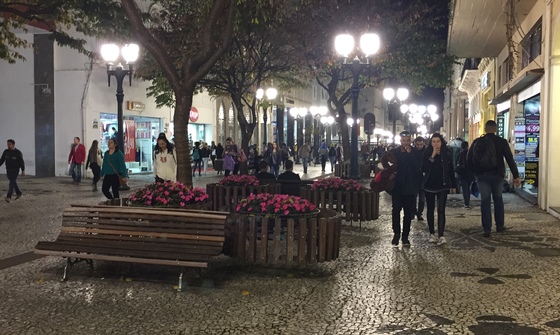 Куритиба, Rua Quinze