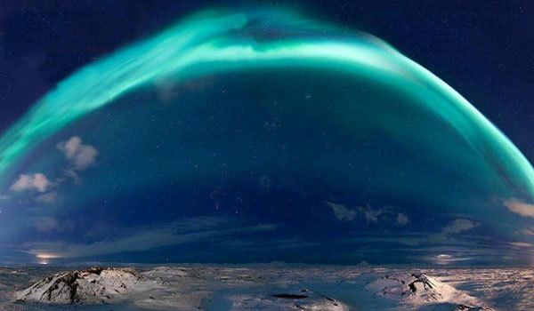 06 квітня 2019-го року.<br />
Послання Творця Всесвіту.<br />
Масштабне руйнування<br />
енергетичного Куполу Землі 31 березня 2019 року 1/1