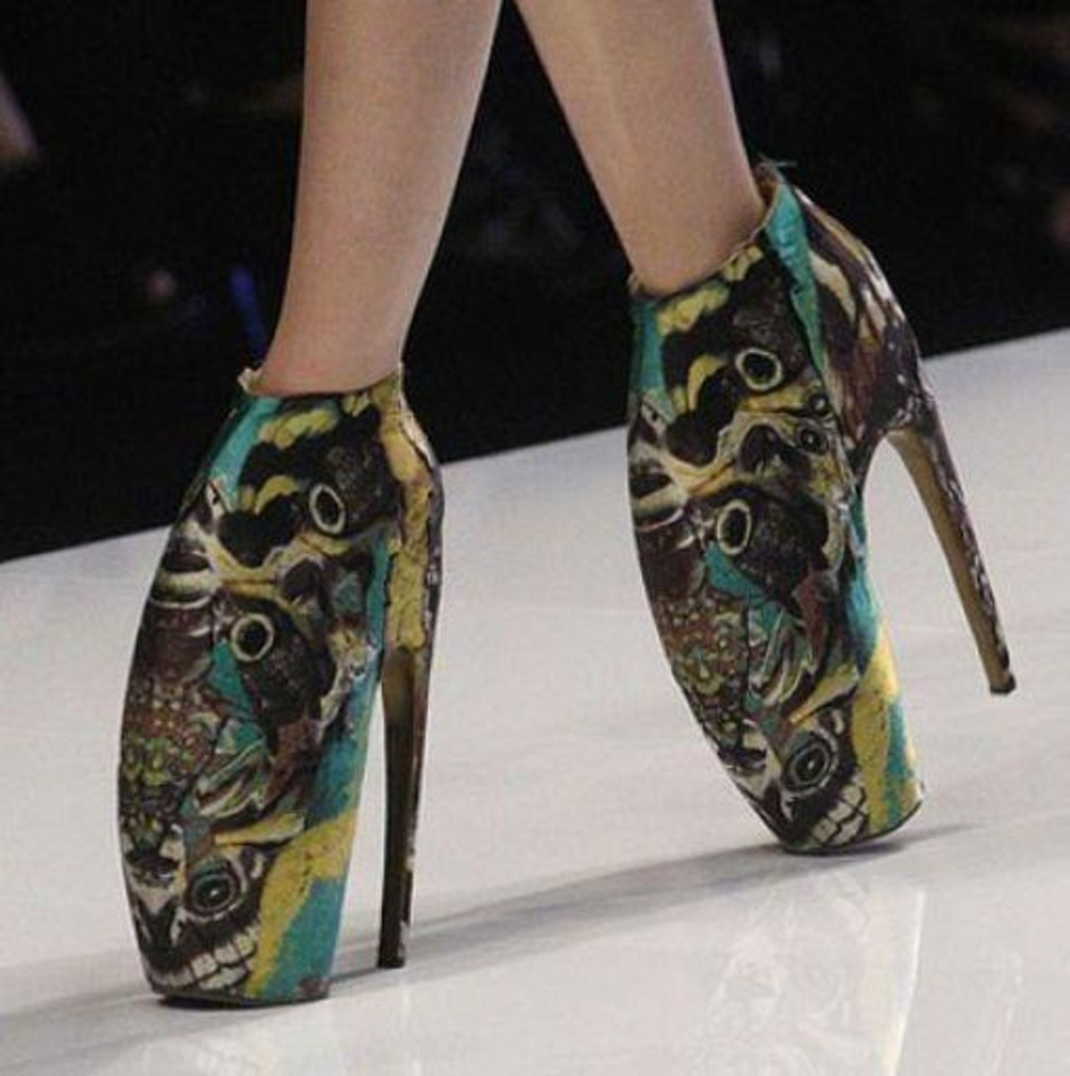 Нестандартная обувь. Необычная обувь. Необычные туфли. Необычные ботинки. Необычная дизайнерская обувь.