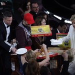 Елен ДеДженерес замовила піццу на церемонії Оскар