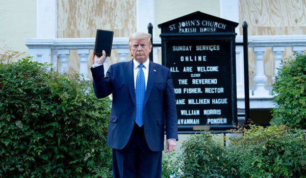 16 червня 2020 року<br />
Зраджений, оббреханий і атакований Трамп перемагає,<br />
тільки про це мовчать ЗМІ 1/1