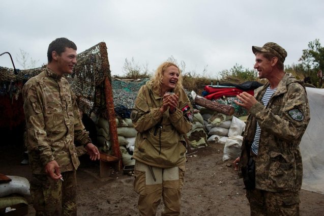 Фотограф із США фотографувала українських жінок, які воюють у зоні АТО 1/1