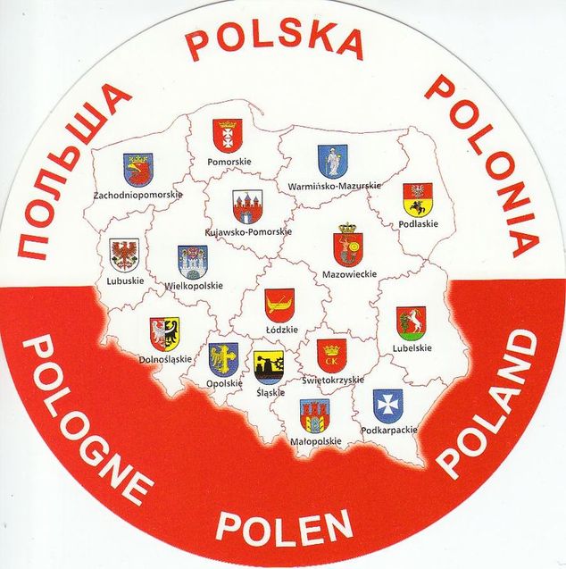 Освіта і проживання в Польщі