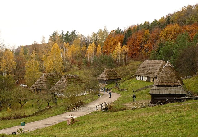 Скансен Пирогів – історія України в одному селі (фото) 1/1