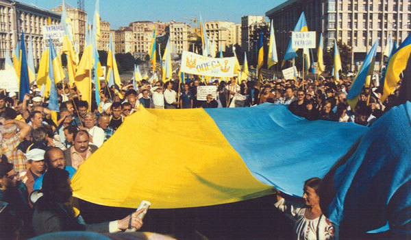 Валерій Зміївський<br />
Реаніматори-1. Версія<br />
Книга перша 1/1