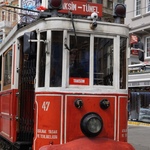 Вулиця Істікляль, історичний трамвай