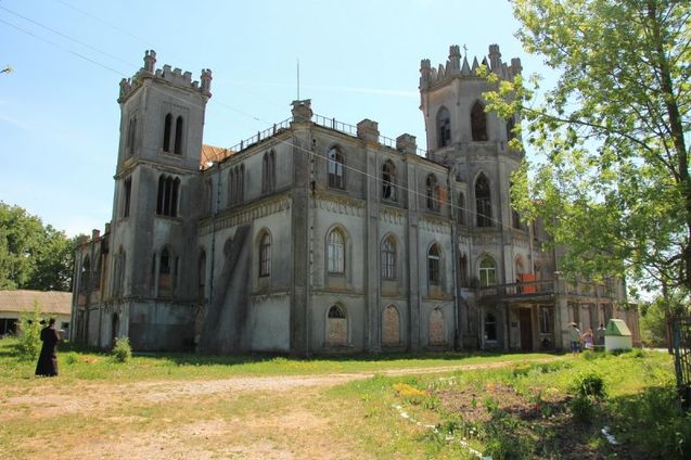 Архітектурні пам'ятки України, які перебувають під загрозою зникнення 1/1