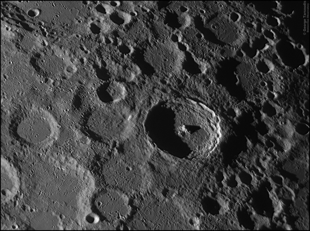 місячні кратери
