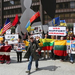 Марш проти російської агресії фото діаспора