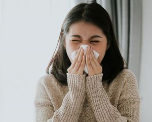 Як зменшити симпотми алергії вдома: 6 простих кроків, які працюють