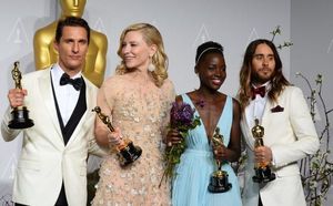 Яким вбранням дивували зірки на церемонії Оскар 2014?