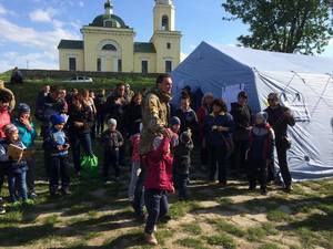 Учасники АТО та їхні родини показали приклад сімейного відпочинку у Хотинській фортеці