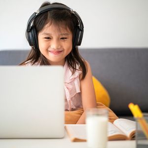 5 вагомих причин, чому батькам краще навчати дітей в онлайн-школі