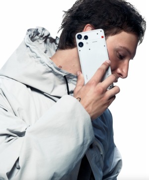 Nothing Phone 4 покоління — дизайн як мова технологій