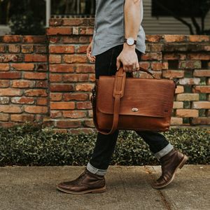 Мужские сумки: на что обратить внимание при покупке