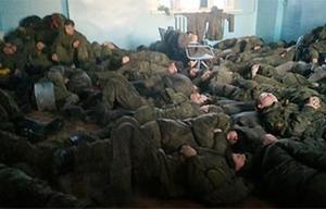 На кордоні з Україною голодує більше сотні солдатів московії. Світлини – 4.