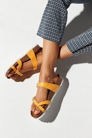 Модним бути зручно: про бренд Birkenstock в Ostriv