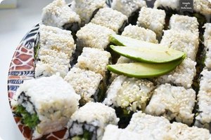ПІСНІ СМАКОЛИКИ: Овочеві суші-роли