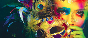 На масці маска &nbsp;&mdash; Не видно лиця...