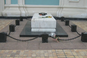 Дві знакові історії наруги московської церкви над українцями