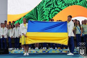 В Олімпійському селищі піднято прапор України (відео)