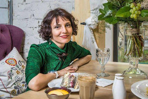 Світлана Ройз, сімейний психолог.<br />
Українці сьогодні проходять тест на дорослість