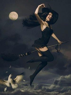 Ти весело летіла на мітлі...