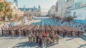 В п'ятницю, через добу після першого сеансу, військові видали це ще раз. Відео – 2