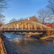 Міст через річку Іршавка. Збудований в  центрі міста Іршава у1924 році.