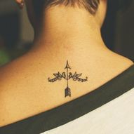 татуювання: стріла (фотографія)