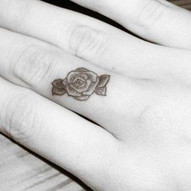 татуювання: троянда (фото)