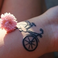татуювання: велосипед