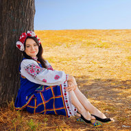 красива українська дівчина (фото)