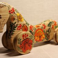 дерев'яні іграшки з Петриківським розписом