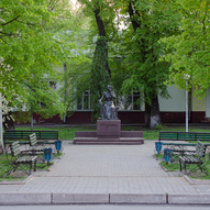 Пам'ятник М. Заньковецькій