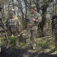 Квітень 2025-го року. Українська панорама 190/330